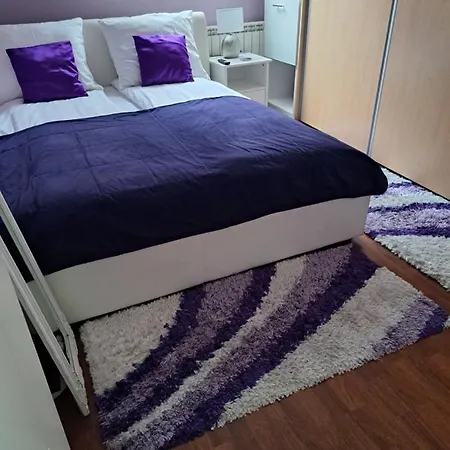Lotos Apartment